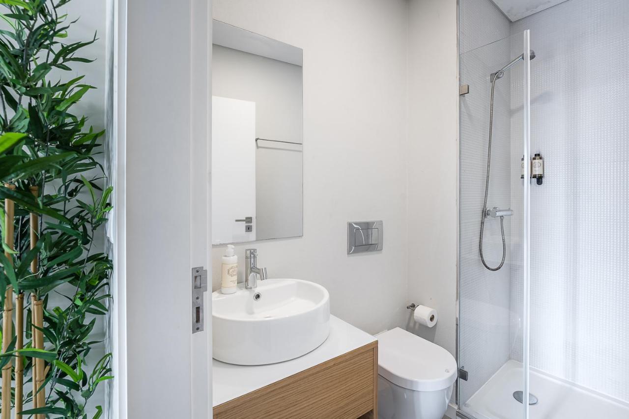 General Torres Apartments Вила Нова ди Гая Екстериор снимка