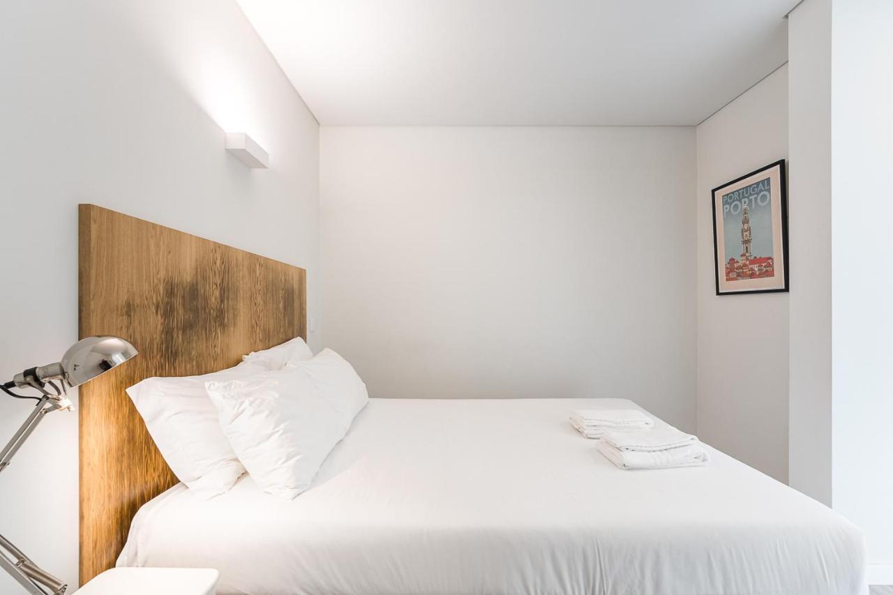 General Torres Apartments Вила Нова ди Гая Екстериор снимка