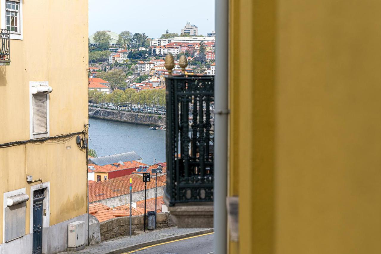 General Torres Apartments Вила Нова ди Гая Екстериор снимка